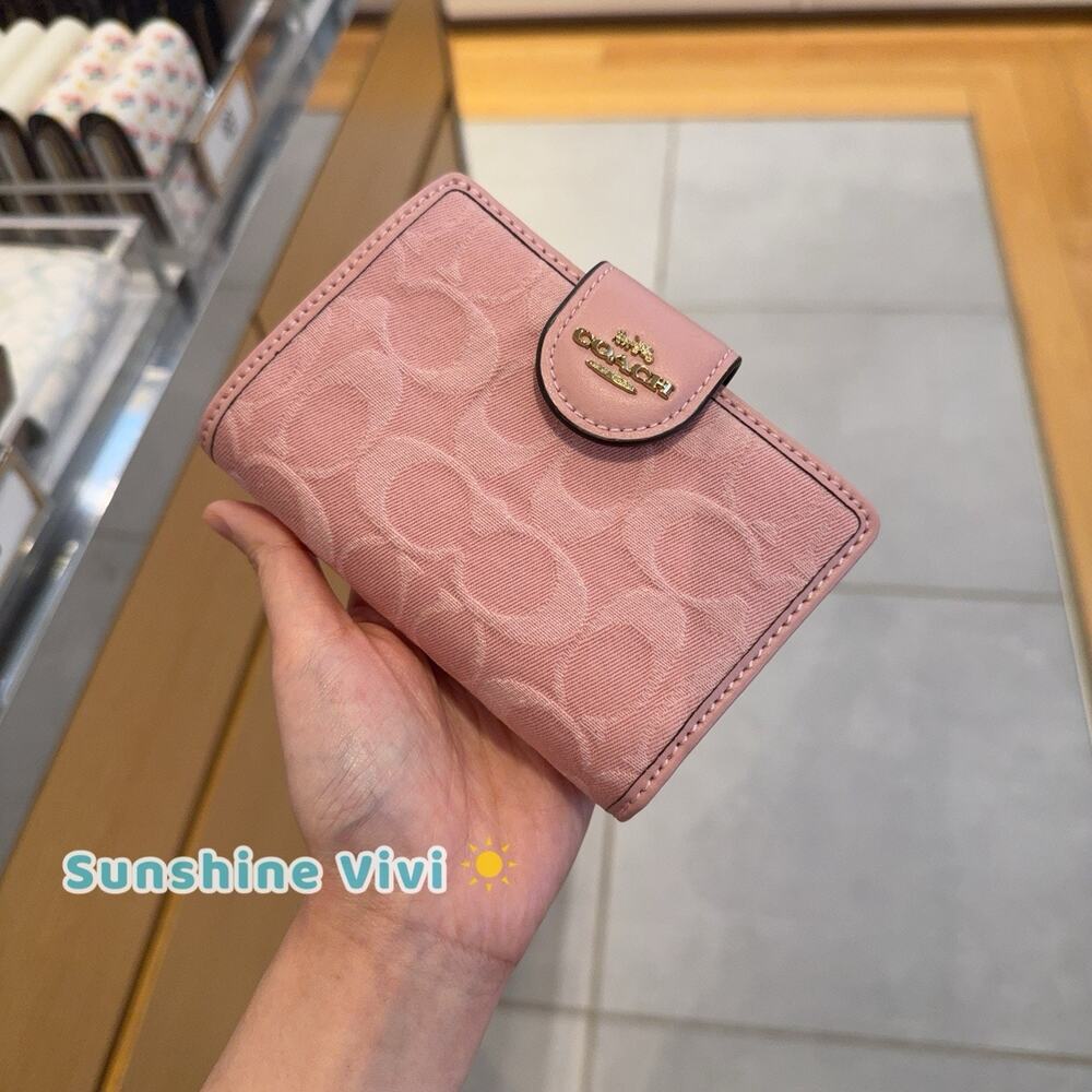 NWT Coach Medium Corner Zip Wallet In Signature Denim CDF13 Gold/Light Pink